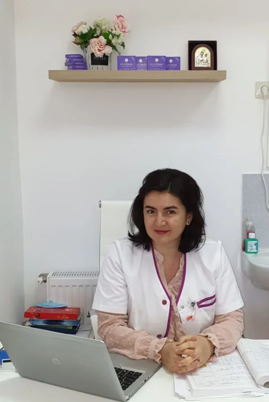 Fotografie Dr. Cristina Dumitrescu